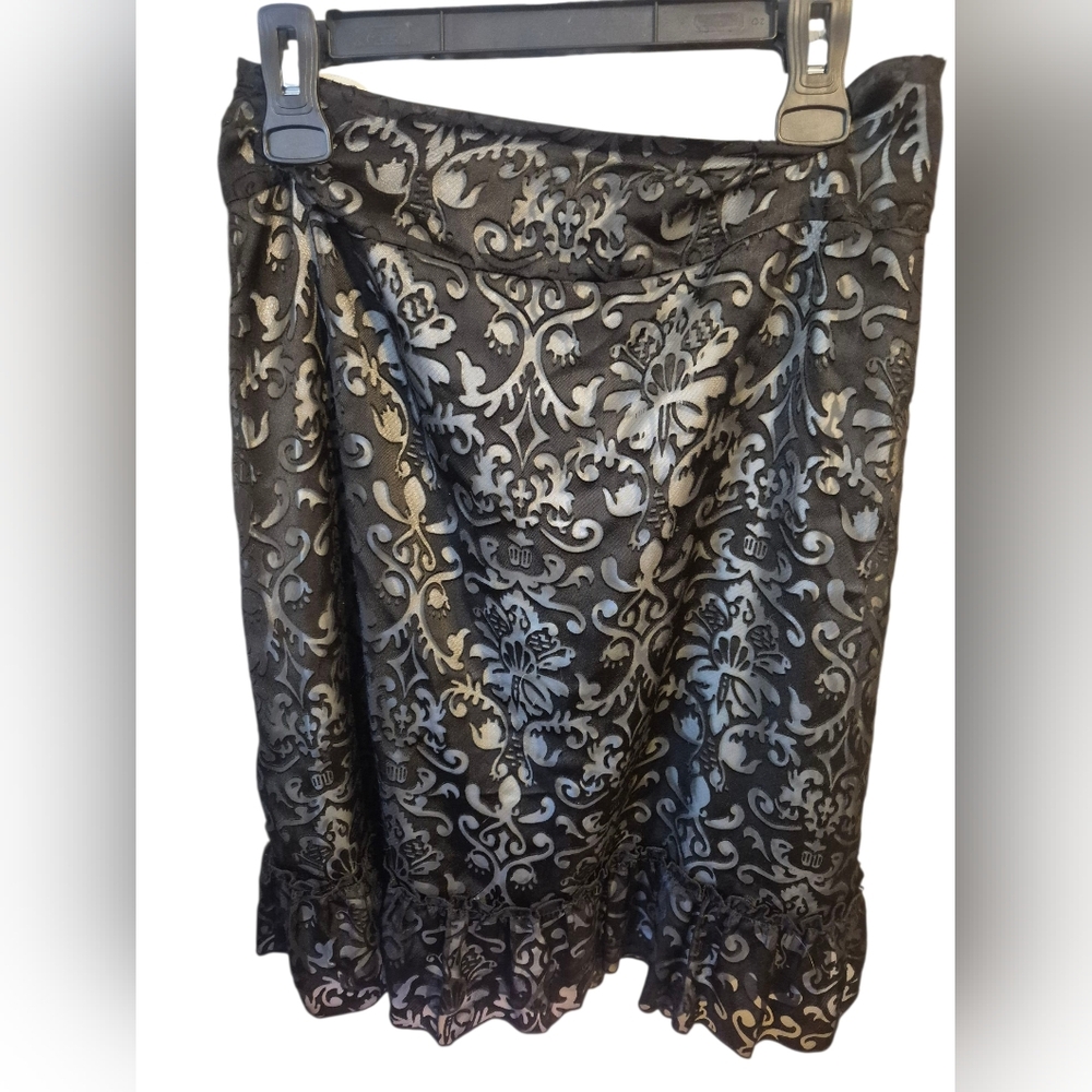 Apostrophe Black Lace Floral Lined Skirt Size 8 Soft Goth